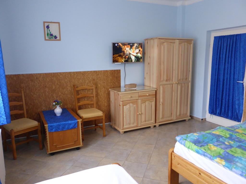 אגרסאלוק Napfeny Apartman Es Vendeghaz מראה חיצוני תמונה