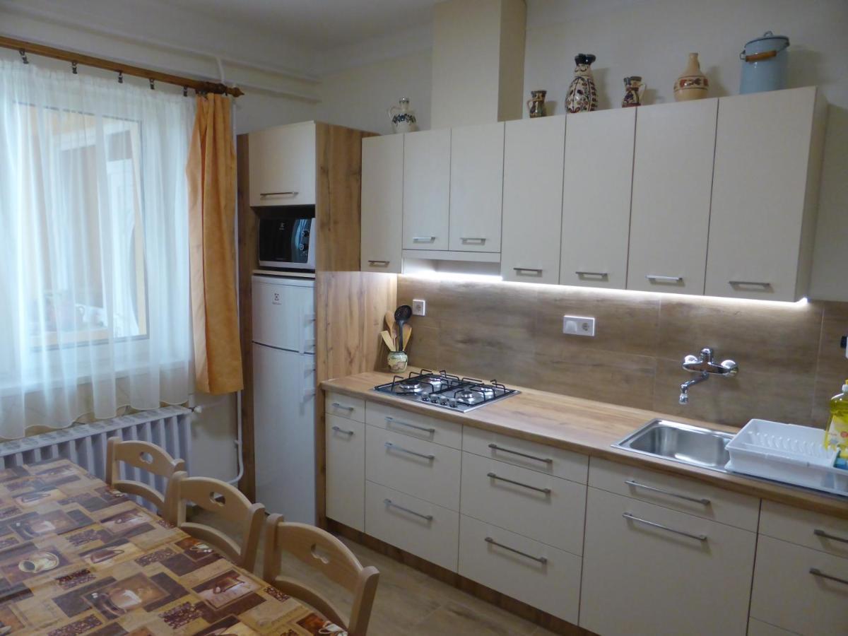 אגרסאלוק Napfeny Apartman Es Vendeghaz מראה חיצוני תמונה